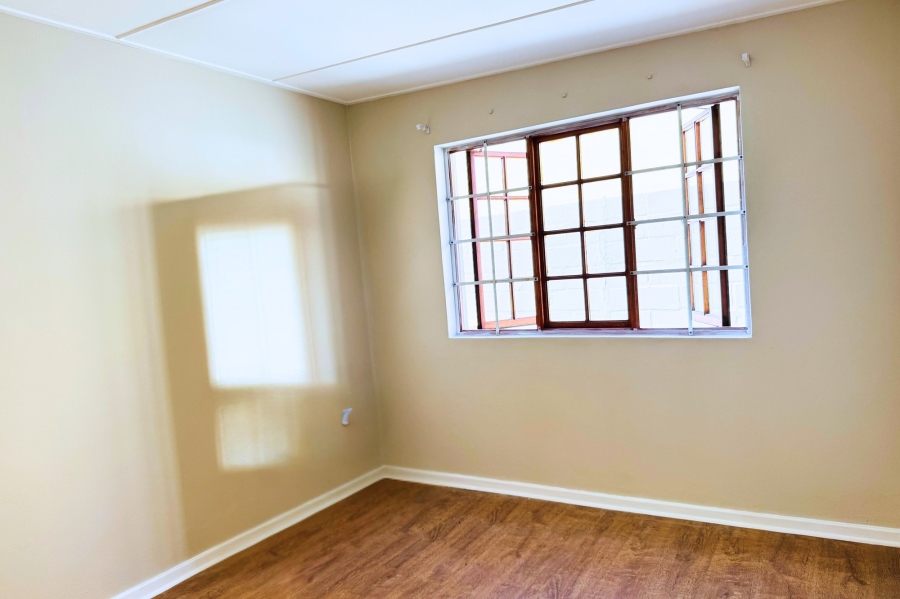 3 Bedroom Property for Sale in Sandbaai Western Cape